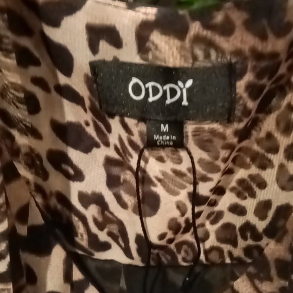 FINAL PRICE NWT ODDY accordian-style flared hem pleated sleeves blouse M - Picture 1 of 8